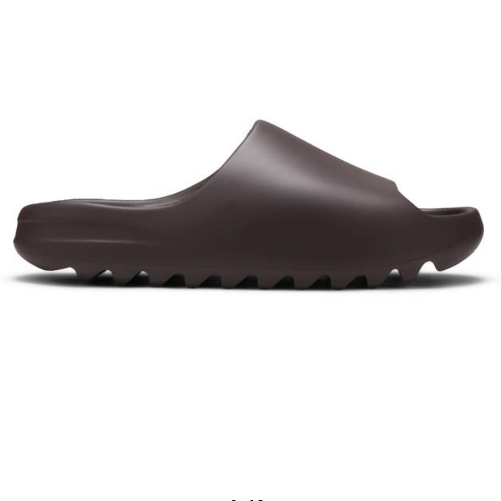 Yeezy Slides 'Soot'